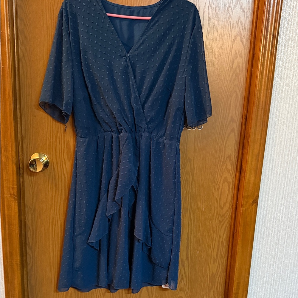 NWT Navy Textured V-Neck Ruffle Midi Dress